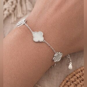 925 Silver clover bracelet adjustable 8in